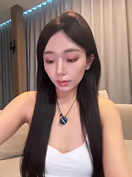 jiajia L online show from March 28, 2026, 9:31 am