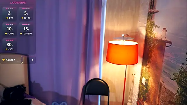 LynFlitton online show from September 10, 2025, 5:40 am