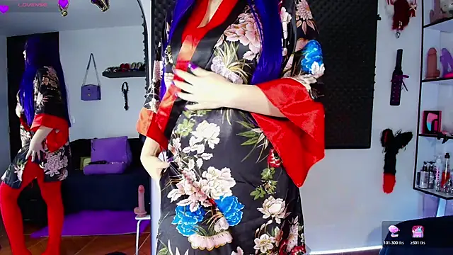 karlamoon23 online show from July 22, 2026, 11:57 am