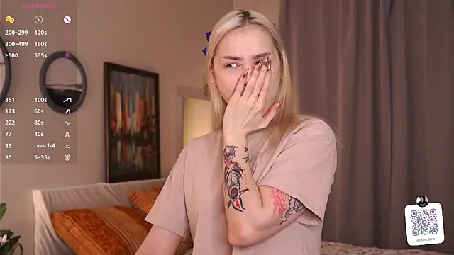 LilianBenskin online show from December 5, 2025, 5:27 am