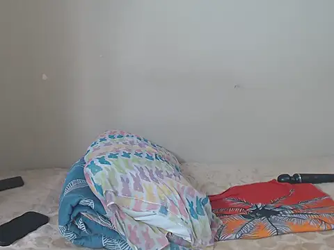  SweetLips  online show from March 23, 2026, 10:08 am