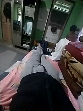 lilldickyyy online show from November 3, 2025, 11:00 am