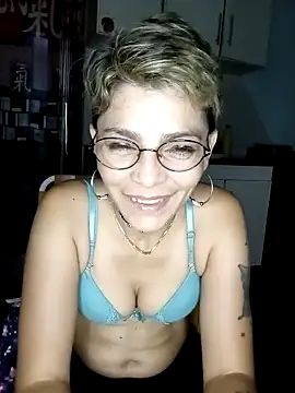 Lulypsicologasexual online show from March 17, 2026, 10:02 pm