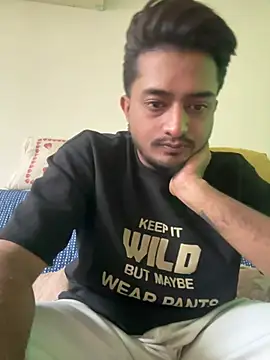 Snapshot of seenu2101 chatting on April 28, 2026, 2:27 am seenu2101 online show from April 28, 2026, 2:27 am
