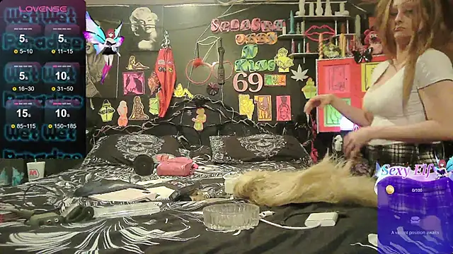 Splash Queen420 online show from May 22, 2026, 2:51 am