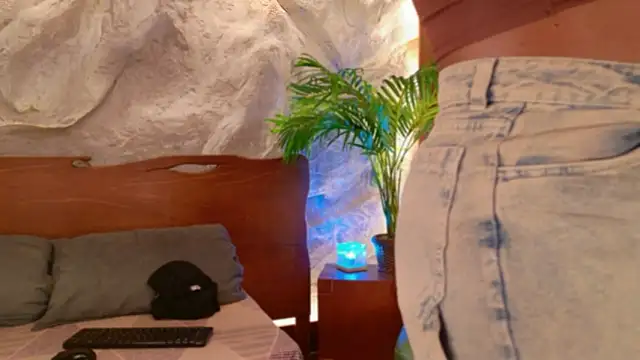 alisonn moon online show from February 25, 2026, 10:19 pm