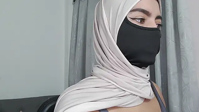 jade nassar online show from November 24, 2025, 9:03 pm