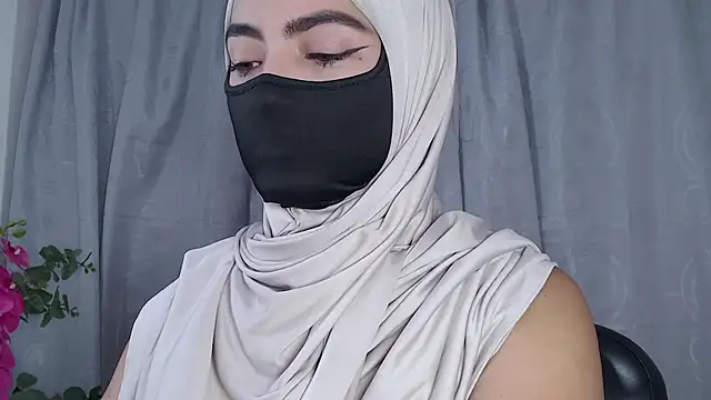 jade nassar online show from July 27, 2026, 8:05 pm