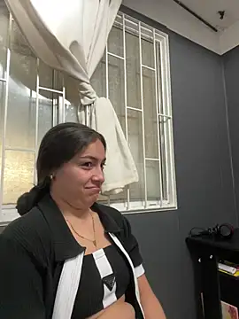 Alyha Cortes online show from February 4, 2026, 1:17 pm