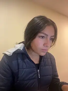 Alyha Cortes online show from March 19, 2026, 1:37 pm