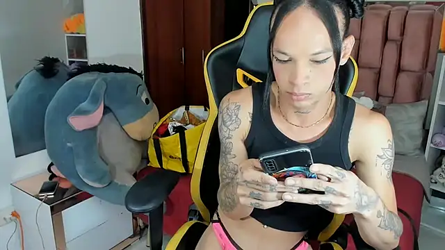 Snapshot of sara_slut21 chatting on November 24, 2025, 5:34 pm sara slut21 online show from November 24, 2025, 5:34 pm