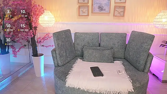 LoonaNyx online show from November 15, 2025, 11:40 am