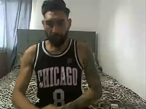 Snapshot of Alexgrc13 chatting on September 26, 2025, 10:08 am Alexgrc13 online show from September 26, 2025, 10:08 am