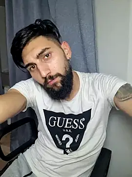 Snapshot of Alexgrc13 chatting on October 26, 2025, 7:42 pm Alexgrc13 online show from October 26, 2025, 7:42 pm