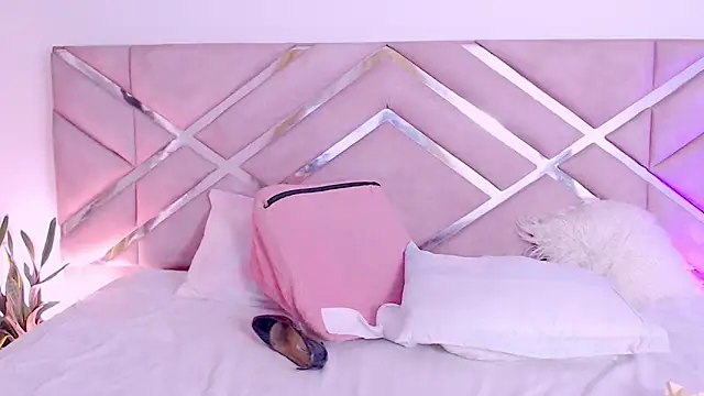 sofia 07 online show from February 12, 2026, 10:38 pm