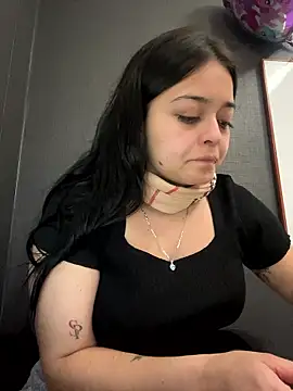 Emily Rivers  online show from January 8, 2026, 1:46 pm