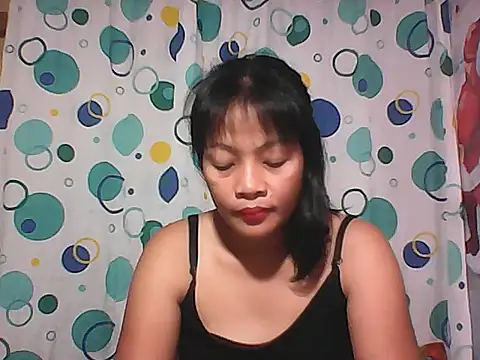 Snapshot of HottyElle chatting on December 16, 2025, 5:23 am HottyElle online show from December 16, 2025, 5:23 am