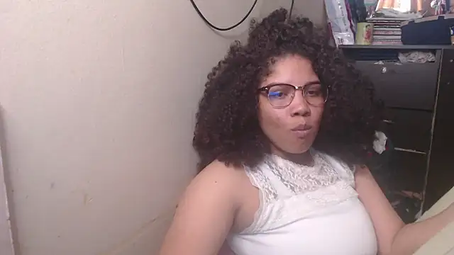 madelene online show from February 24, 2025, 1:35 am