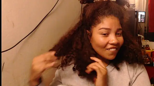 madelene online show from March 18, 2026, 2:37 am