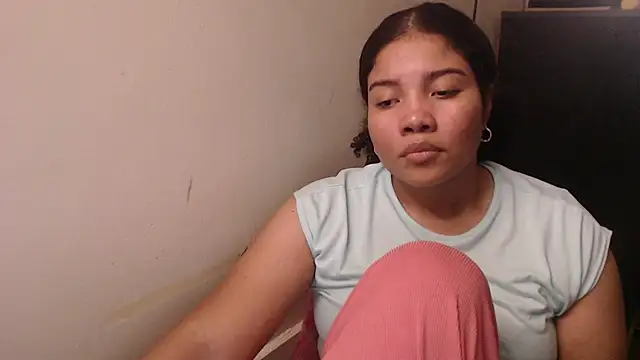 Snapshot of madelene chatting on April 25, 2026, 1:19 am madelene online show from April 25, 2026, 1:19 am
