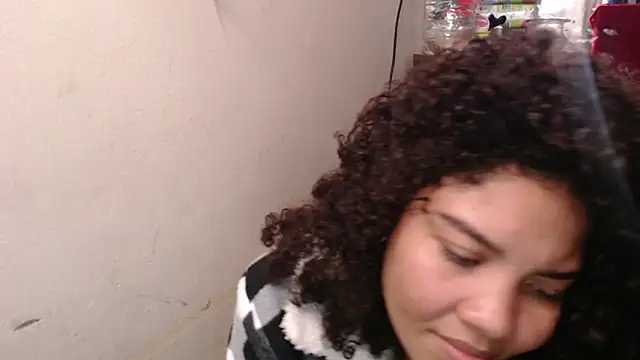 Snapshot of madelene chatting on May 20, 2026, 1:34 am madelene online show from May 20, 2026, 1:34 am