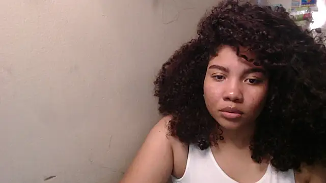 Snapshot of madelene chatting on May 25, 2026, 1:22 am madelene online show from May 25, 2026, 1:22 am
