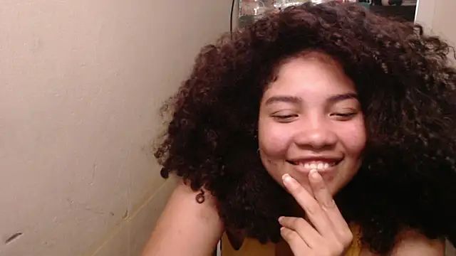 Snapshot of madelene chatting on May 26, 2026, 2:18 am madelene online show from May 26, 2026, 2:18 am