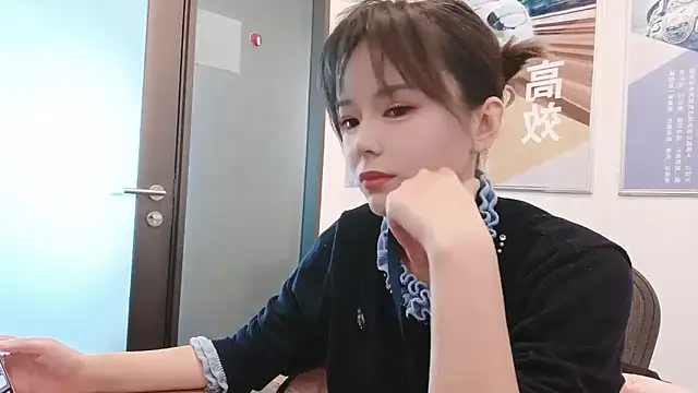 KKMM168 online show from December 1, 2025, 1:21 am