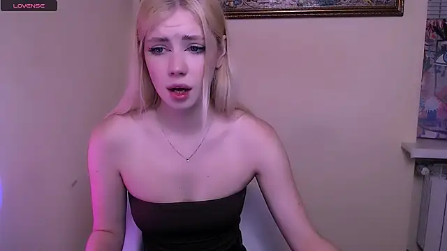 AliceHotty  online show from February 20, 2026, 8:49 am