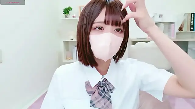 Reina Fcup online show from May 18, 2026, 10:32 am