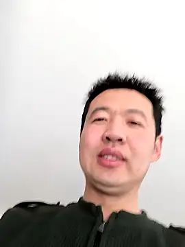 huanhuanaaaaa online show from March 12, 2026, 2:07 am