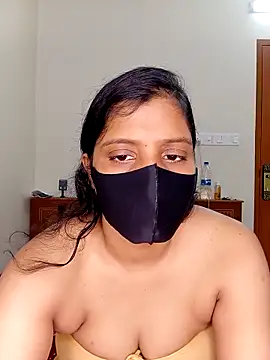 Rose-luckey online show from September 12, 2025, 3:12 pm