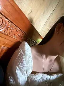 One-nice online show from November 1, 2025, 3:08 am