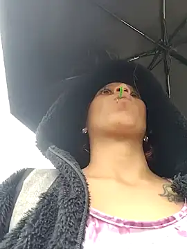 Snapshot of Zoe73_ chatting on November 13, 2025, 7:02 pm Zoe73 online show from November 13, 2025, 7:02 pm