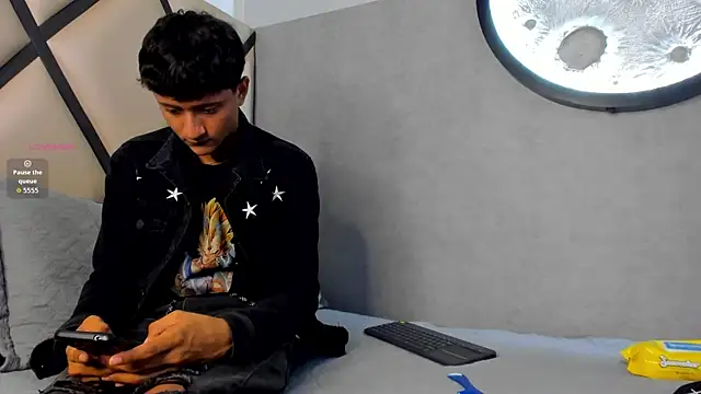  Leohot  online show from September 13, 2025, 3:28 am