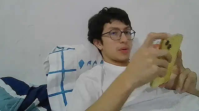 Kevintdx online show from April 19, 2026, 1:05 am