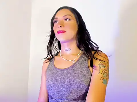 Snapshot of Megan_Gil_ chatting on September 14, 2025, 11:15 pm Megan Gil online show from September 14, 2025, 11:15 pm