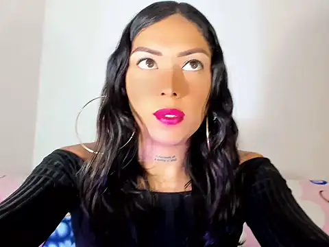 Snapshot of Megan_Gil_ chatting on October 15, 2025, 12:49 pm Megan Gil online show from October 15, 2025, 12:49 pm