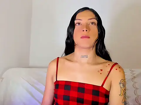 Snapshot of Megan_Gil_ chatting on October 21, 2025, 1:06 am Megan Gil online show from October 21, 2025, 1:06 am