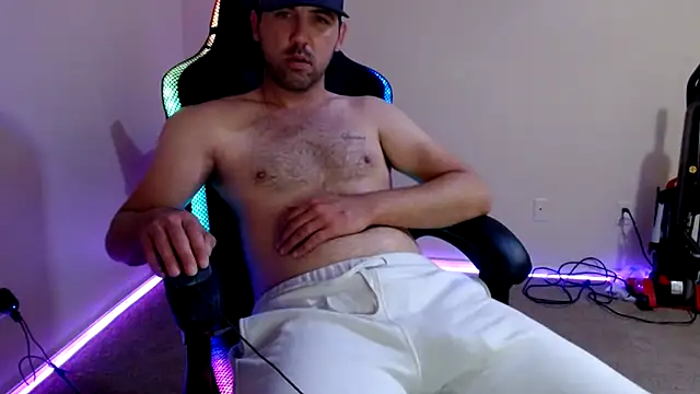 Snapshot of TypicalDepot5 chatting on November 7, 2025, 12:32 am TypicalDepot5 online show from November 7, 2025, 12:32 am