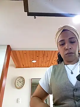 Snapshot of IVONNE_COLLINS33 chatting on September 16, 2025, 4:08 pm IVONNE COLLINS33 online show from September 16, 2025, 4:08 pm