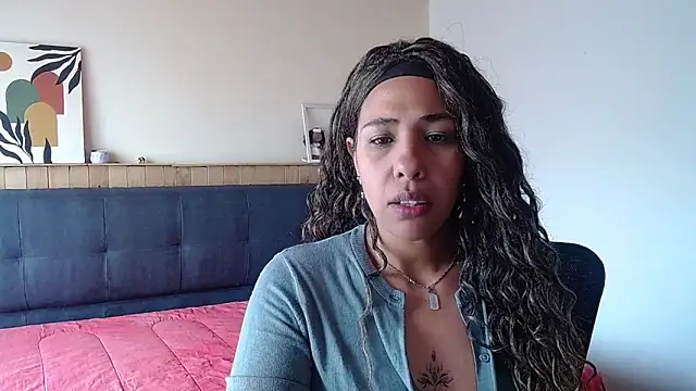 Snapshot of IVONNE_COLLINS33 chatting on September 26, 2025, 3:38 pm IVONNE COLLINS33 online show from September 26, 2025, 3:38 pm