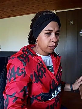 Snapshot of IVONNE_COLLINS33 chatting on December 3, 2025, 2:59 pm IVONNE COLLINS33 online show from December 3, 2025, 2:59 pm