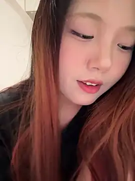 Snapshot of mimi9420 chatting on June 3, 2026, 3:17 pm mimi9420 online show from June 3, 2026, 3:17 pm
