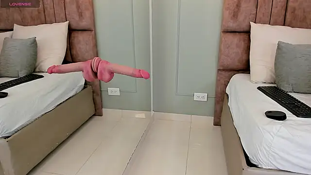 saray marquez online show from November 18, 2025, 11:47 am