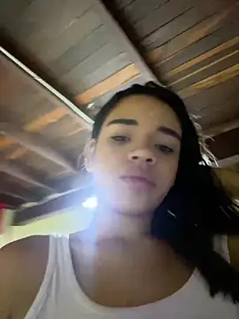 Snapshot of Miagomezx chatting on January 6, 2026, 12:36 am Miagomezx online show from January 6, 2026, 12:36 am