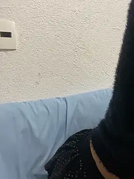 Bruna551 online show from November 9, 2025, 6:28 pm