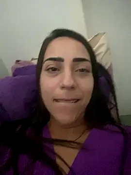 lucioliveira online show from November 25, 2025, 7:36 pm