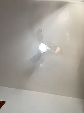 lucioliveira online show from March 31, 2026, 2:06 pm