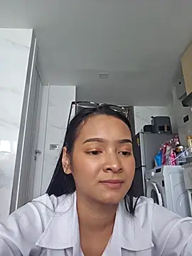 Natural Asian Girl online show from October 11, 2025, 4:33 am